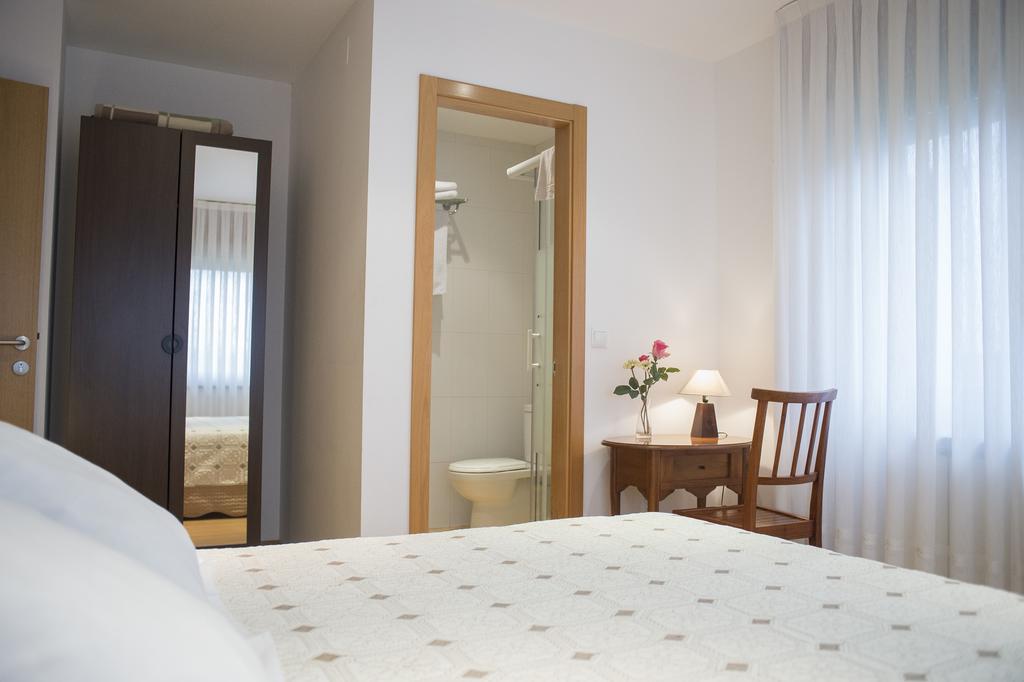 Hotel Quintana 23 Suances Habitación foto